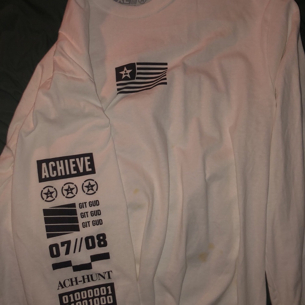 2 extra large AH long sleeves